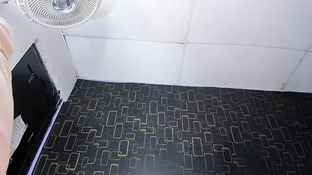 Alika01 online show from 28, 2, 2025