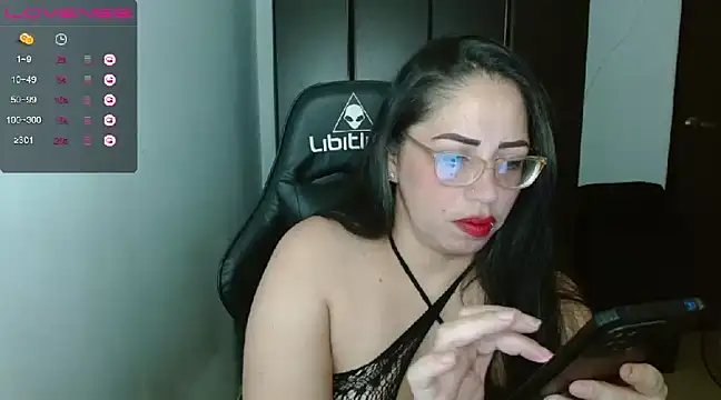 Snapshot of natashasmithe chatting on 10, 12, 2024 natashasmithe online show from 10, 12, 2024