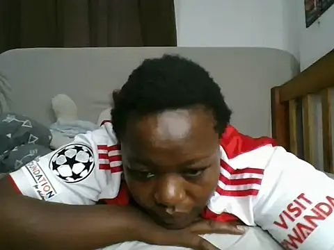 Snapshot of Horny_wifey254 chatting on 27, 11, 2025 Horny wifey254 online show from 27, 11, 2025