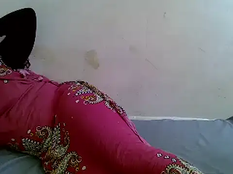 Crystal  Gee online show from 27, 12, 2024