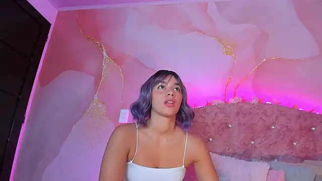 Snapshot of Khassia_f32 chatting on 5, 3, 2025 Khassia f32 online show from 5, 3, 2025