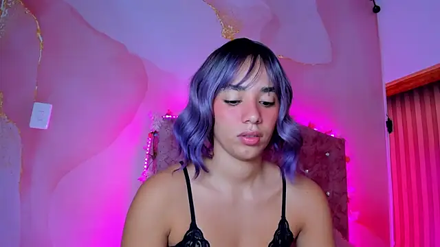 Snapshot of Khassia_f32 chatting on 18, 3, 2025 Khassia f32 online show from 18, 3, 2025