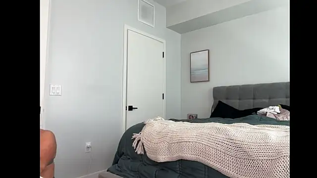 ElenaErickson online show from 10, 9, 2025