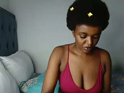 Snapshot of FaeMDom2 chatting on 16, 1, 2025 FaeMDom2 online show from 16, 1, 2025