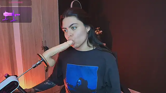  WednesdayFriday  online show from 13, 11, 2025