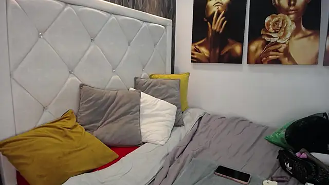 Snapshot of EvelinaGrey chatting on 10, 3, 2025 EvelinaGrey online show from 10, 3, 2025