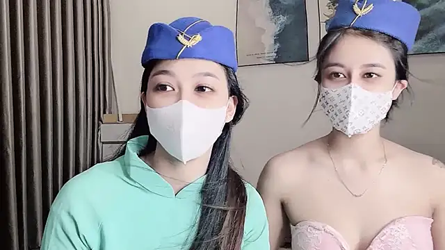 Snapshot of Mono-Stewardesss chatting on 17, 9, 2025 Mono-Stewardesss online show from 17, 9, 2025