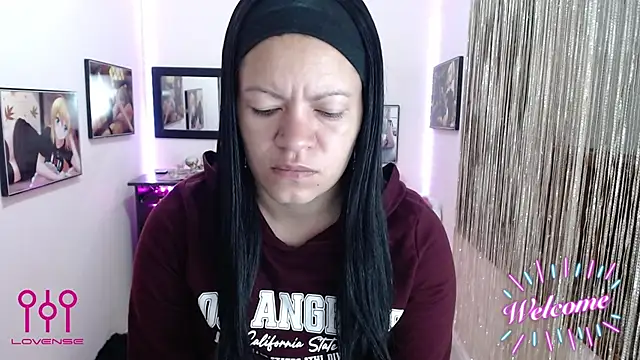 Cristal w online show from 15, 10, 2025