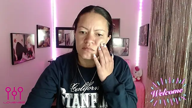 Cristal w online show from 29, 10, 2025