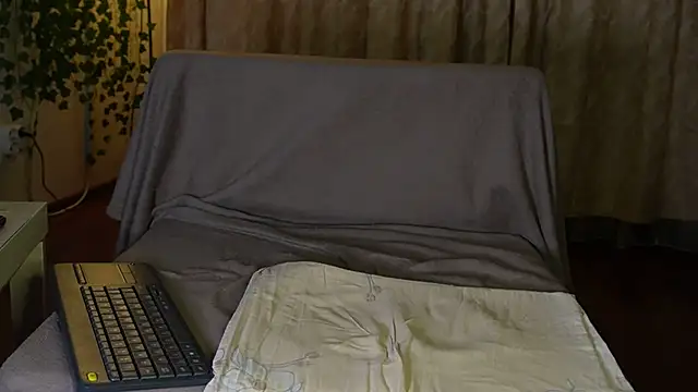 NaughtYHomemadE online show from 8, 3, 2025