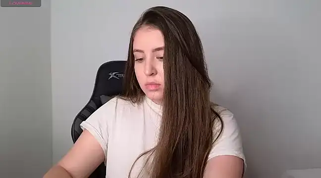 Snapshot of Daivis_17 chatting on 11, 12, 2024 Daivis 17 online show from 11, 12, 2024