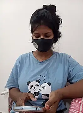 Snapshot of Anusri- chatting on 8, 10, 2025 Anusri- online show from 8, 10, 2025