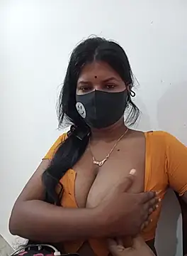 Snapshot of Anusri- chatting on 13, 10, 2025 Anusri- online show from 13, 10, 2025