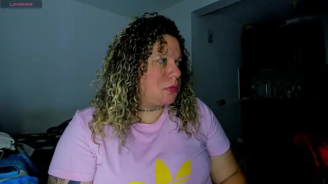 Snapshot of mariana_maze chatting on 11, 1, 2025 mariana maze online show from 11, 1, 2025