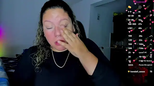 Snapshot of mariana_maze chatting on 7, 2, 2025 mariana maze online show from 7, 2, 2025