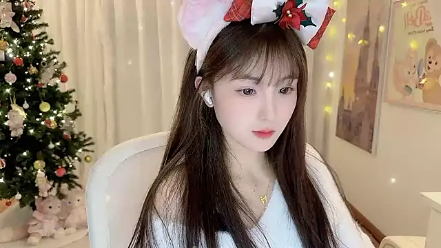 Snapshot of SHUIshui_ chatting on 24, 12, 2024 SHUIshui online show from 24, 12, 2024