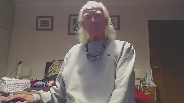 WaverlyKernow online show from 5, 11, 2025