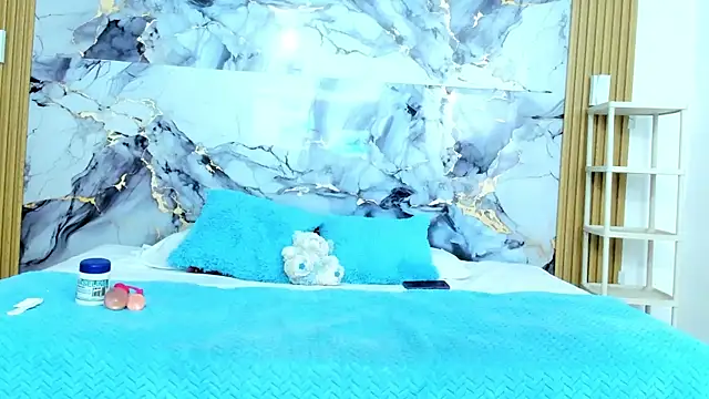 Snapshot of luna_hoott chatting on 16, 11, 2025 luna hoott online show from 16, 11, 2025