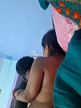 Snapshot of Crezy-Queen01 chatting on 7, 10, 2025 Crezy-Queen01 online show from 7, 10, 2025