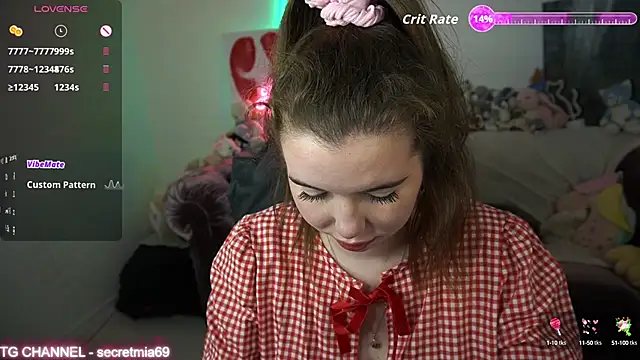 Snapshot of SecretDesireMe chatting on 4, 10, 2025 SecretDesireMe online show from 4, 10, 2025