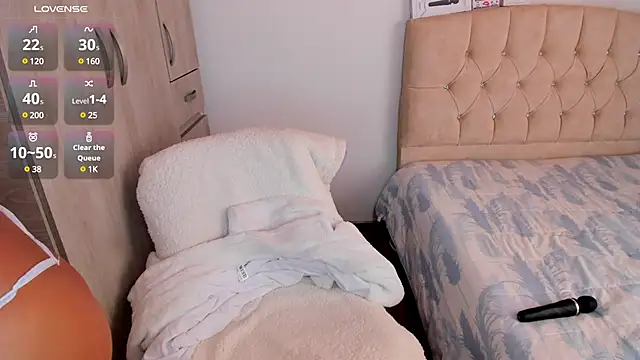 emily1  online show from 2, 12, 2024