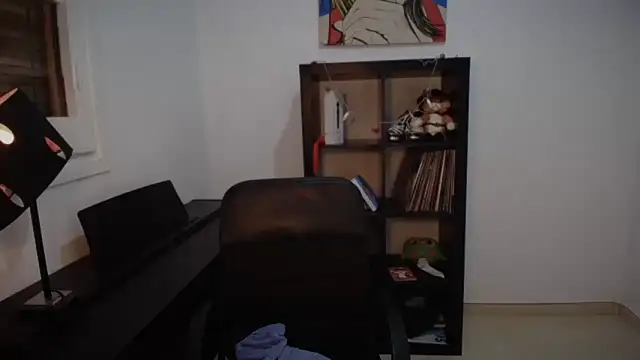 Snapshot of Windy_butterfly chatting on 19, 10, 2025 Windy butterfly online show from 19, 10, 2025