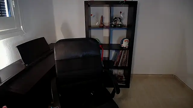 Snapshot of Windy_butterfly chatting on 25, 10, 2025 Windy butterfly online show from 25, 10, 2025