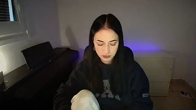 Windy butterfly online show from 3, 12, 2025