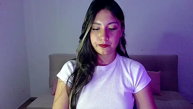 Lia 14  online show from 17, 2, 2026