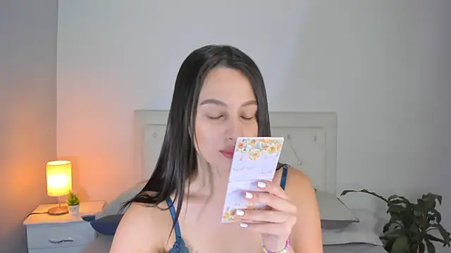 Snapshot of MELISSA_ALVAREZ chatting on 12, 10, 2025 MELISSA ALVAREZ online show from 12, 10, 2025