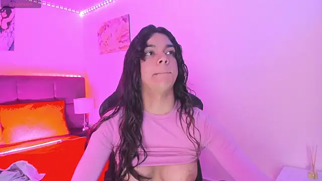 Snapshot of Megan_Miles02 chatting on 5, 11, 2025 Megan Miles02 online show from 5, 11, 2025