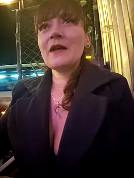 Snapshot of tata_laima__ chatting on 13, 10, 2025 tata laima online show from 13, 10, 2025