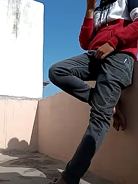 yours smp online show from 24, 1, 2025