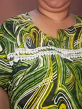 Snapshot of Ravina_patil1 chatting on 8, 2, 2025 Ravina patil1 online show from 8, 2, 2025