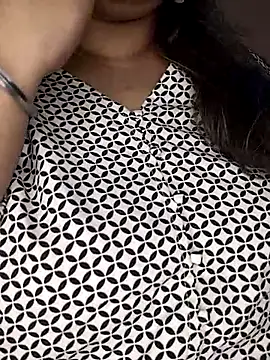 Snapshot of Ravina_patil1 chatting on 13, 2, 2025 Ravina patil1 online show from 13, 2, 2025