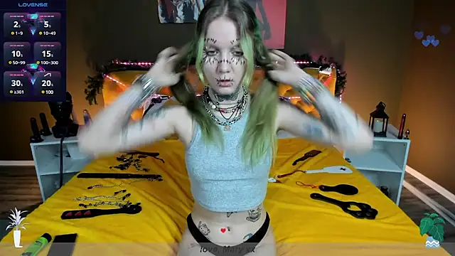 Mary Xextra online show from 17, 12, 2024