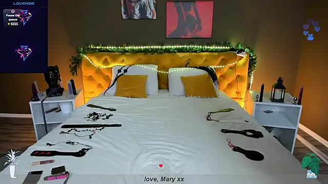 Mary Xextra online show from 20, 12, 2024