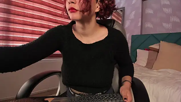 Moony 14 online show from 4, 1, 2025