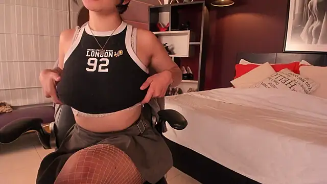 Moony 14 online show from 11, 2, 2026