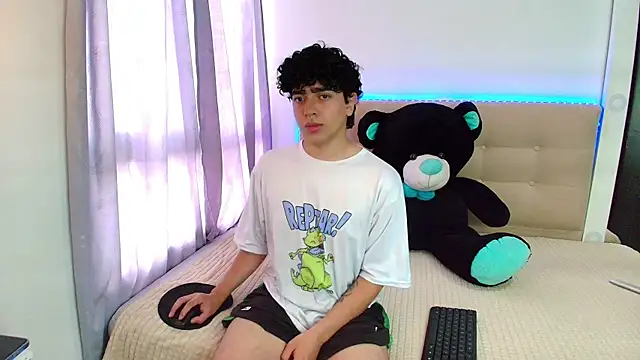Snapshot of _nickconnor01 chatting on 2, 1, 2025  nickconnor01 online show from 2, 1, 2025