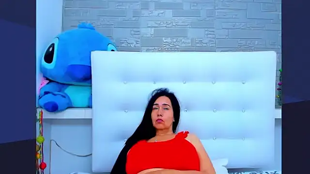 HorniestMilf online show from 26, 1, 2025