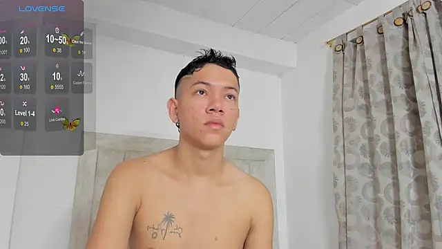 JulianRose 1 online show from 7, 1, 2025