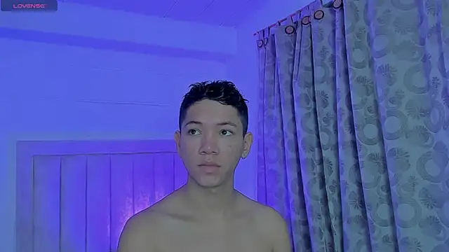 JulianRose 1 online show from 22, 1, 2025