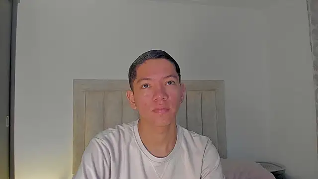 JulianRose 1 online show from 7, 1, 2026