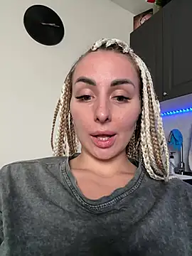 Snapshot of TwixCouple chatting on 15, 12, 2024 TwixCouple online show from 15, 12, 2024