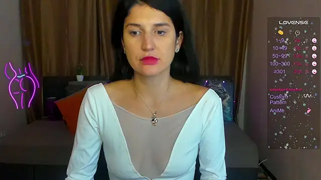 Alianna Solo Kisses online show from 5, 1, 2025