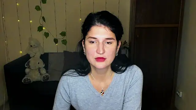 Alianna Solo Kisses online show from 9, 1, 2025