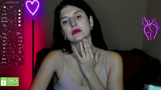 Alianna Solo Kisses online show from 2, 2, 2025