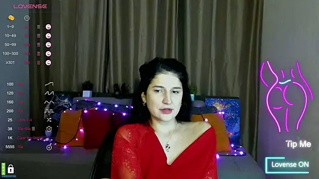 Alianna Solo Kisses online show from 3, 2, 2025