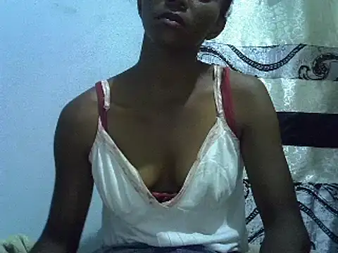 Snapshot of ElianeHot chatting on 1, 2, 2025 ElianeHot online show from 1, 2, 2025